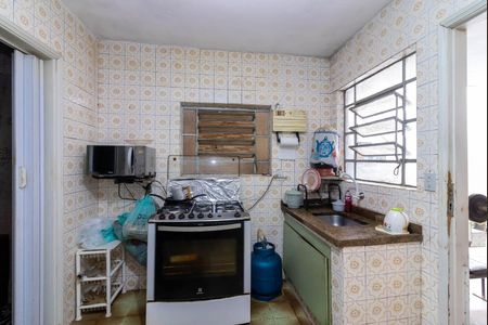 Casa à venda com 172m², 3 quartos e 2 vagasEdícula - Cozinha