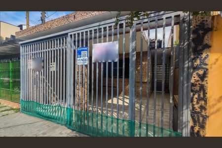 Casa à venda com 172m², 3 quartos e 2 vagasFachada