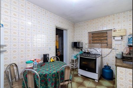 Casa à venda com 172m², 3 quartos e 2 vagasEdícula - Cozinha
