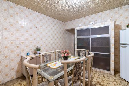 Casa à venda com 172m², 3 quartos e 2 vagasCozinha