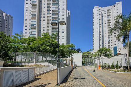 Apartamento para alugar com 82m², 3 quartos e 1 vaga Apartamento para alugar com 82m², 3 quartos e 1 vagaFachada