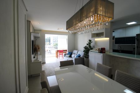 Apartamento para alugar com 82m², 3 quartos e 1 vaga Apartamento para alugar com 82m², 3 quartos e 1 vagaSala de Jantar