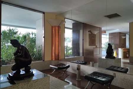 Apartamento à venda com 145m², 4 quartos e 2 vagasHall de entrada