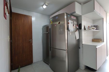 Apartamento à venda com 145m², 4 quartos e 2 vagasCozinha - Armários