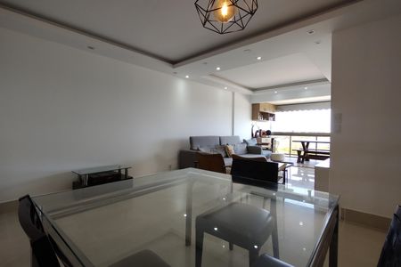 Apartamento à venda com 145m², 4 quartos e 2 vagasSala