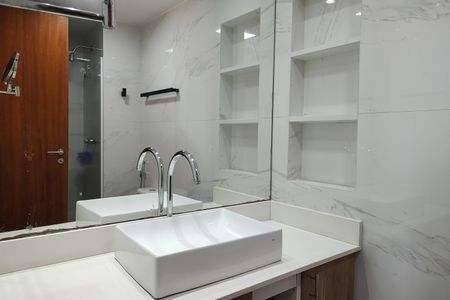 Apartamento à venda com 145m², 4 quartos e 2 vagasBanheiro da Suíte