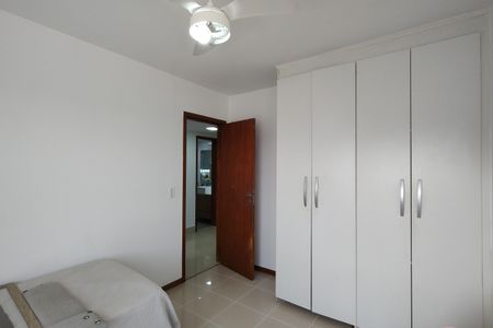 Apartamento à venda com 145m², 4 quartos e 2 vagasQuarto 3 - Armários