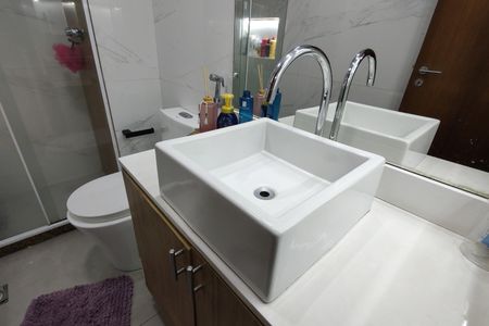 Apartamento à venda com 145m², 4 quartos e 2 vagasBanheiro Social