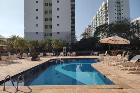Apartamento à venda com 145m², 4 quartos e 2 vagasÁrea comum - Piscina