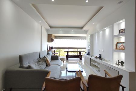 Apartamento à venda com 145m², 4 quartos e 2 vagasSala