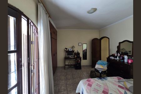Casa à venda com 350m², 4 quartos e 2 vagasSuíte 01