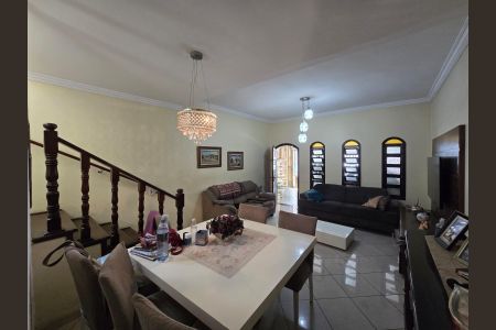 Casa à venda com 350m², 4 quartos e 2 vagasSala 