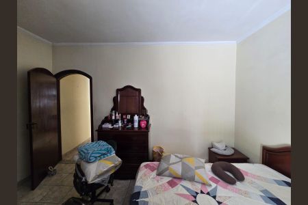Casa à venda com 350m², 4 quartos e 2 vagasSuíte 01