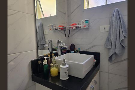 Casa à venda com 350m², 4 quartos e 2 vagasBanheiro da Suíte 2