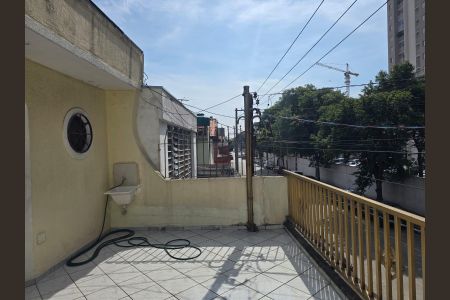Casa à venda com 350m², 4 quartos e 2 vagasSuíte 01 Varanda 