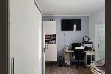 Casa à venda com 350m², 4 quartos e 2 vagasSuíte 02