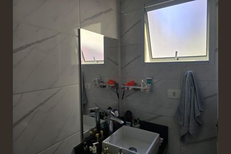 Casa à venda com 350m², 4 quartos e 2 vagasBanheiro da Suíte 2