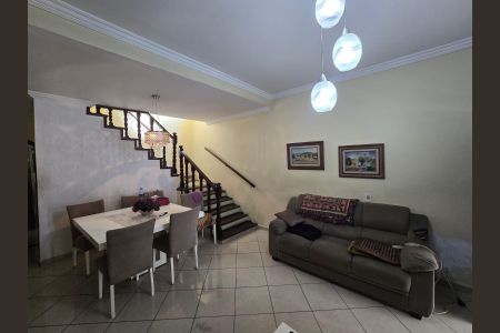 Sala  de casa à venda com 4 quartos, 350m² em Vila das Bandeiras, Guarulhos