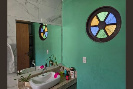 Casa à venda com 350m², 4 quartos e 2 vagasBanheiro da Suíte 1
