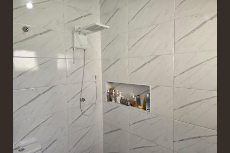Casa à venda com 350m², 4 quartos e 2 vagasBanheiro da Suíte 2