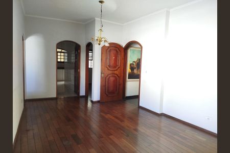 Casa à venda com 477m², 4 quartos e 5 vagas Casa à venda com 477m², 4 quartos e 5 vagasFoto 49