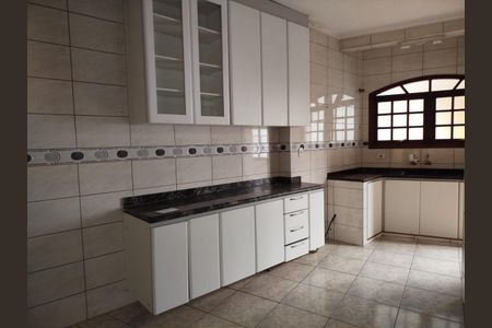 Casa à venda com 477m², 4 quartos e 5 vagas Casa à venda com 477m², 4 quartos e 5 vagasFoto 42