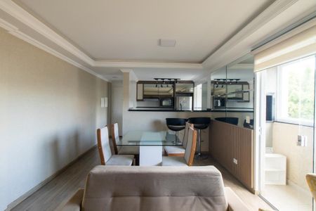 Sala de apartamento para alugar com 2 quartos, 75m² em Capão Raso, Curitiba