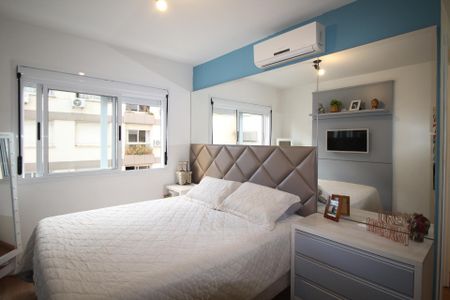 Suíte 1 de apartamento à venda com 2 quartos, 64m² em Petrópolis, Porto Alegre