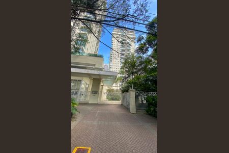 Apartamento à venda com 200m², 3 quartos e 3 vagasFachada