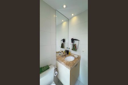 Apartamento à venda com 200m², 3 quartos e 3 vagasBanheiro da Suíte 1
