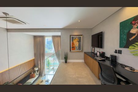 Apartamento à venda com 200m², 3 quartos e 3 vagasEscritório