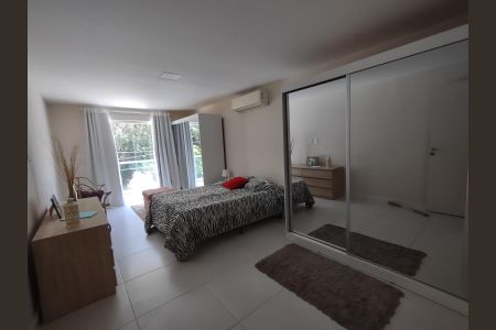 Casa à venda com 140m², 4 quartos e 4 vagas