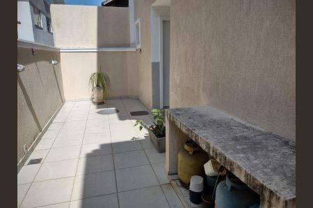 Casa à venda com 140m², 4 quartos e 4 vagas Casa à venda com 140m², 4 quartos e 4 vagasÁrea externa