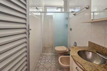 Apartamento para alugar com 76m², 1 quarto e 1 vaga Apartamento para alugar com 76m², 1 quarto e 1 vagaBanheiro social