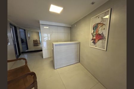 Apartamento à venda com 92m², 2 quartos e 1 vagaHall de entrada