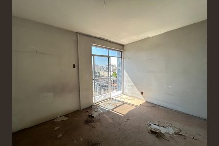 Apartamento à venda com 92m², 2 quartos e 1 vagaSala