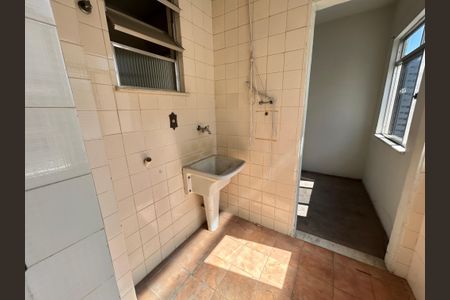 Apartamento à venda com 92m², 2 quartos e 1 vagaÁrea de Serviço