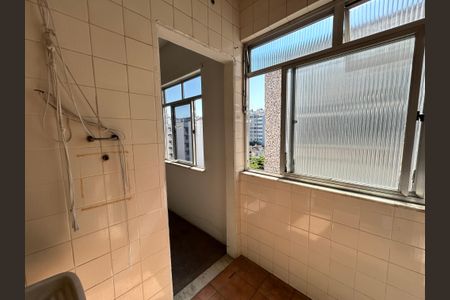 Apartamento à venda com 92m², 2 quartos e 1 vagaÁrea de Serviço
