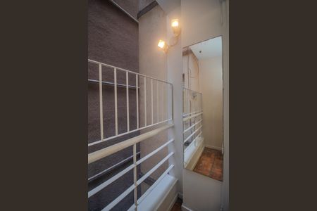 Apartamento para alugar com 86m², 2 quartos e sem vagaVaranda