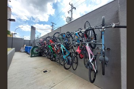 Área comum - Bicicletário  de apartamento para alugar com 2 quartos, 33m² em Jardim Prudência, São Paulo