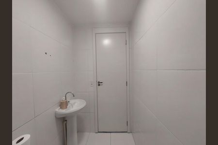 Banheiro de apartamento para alugar com 2 quartos, 33m² em Jardim Prudência, São Paulo