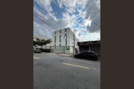 Apartamento para alugar com 60m², 2 quartos e 1 vagaFachada