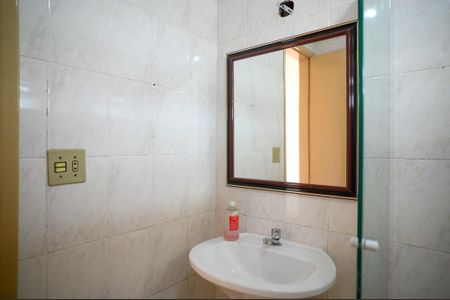 Apartamento à venda com 60m², 2 quartos e 1 vaga Apartamento à venda com 60m², 2 quartos e 1 vagaBanheiro