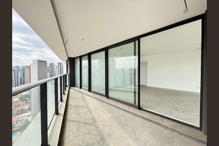 Apartamento à venda com 152m², 3 quartos e 2 vagasVaranda