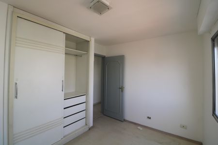 Apartamento à venda com 69m², 2 quartos e 1 vagaQuarto 2
