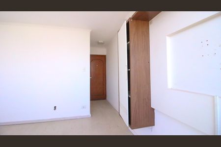 Sala de apartamento para alugar com 2 quartos, 69m² em Quinta da Paineira, São Paulo