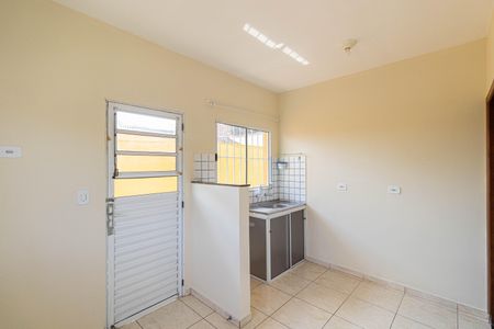 Sala e Cozinha  de apartamento para alugar com 1 quarto, 33m² em Jardim Penha, São Paulo