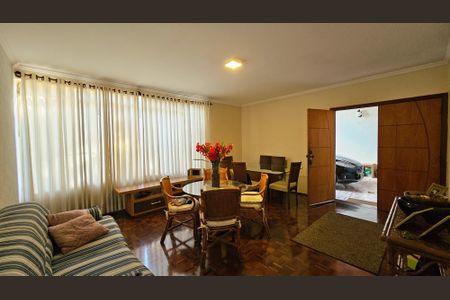 Casa à venda com 3 quartos, 313m² em Parque da Represa, Jundiaí