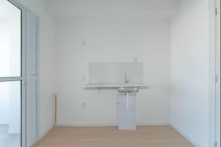 Sala - Cozinha Integrada de apartamento para alugar com 2 quartos, 29m² em Santo Amaro, São Paulo