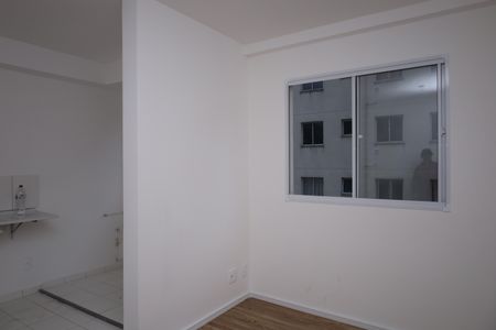 Sala de apartamento para alugar com 2 quartos, 41m² em Jardim Helian, São Paulo